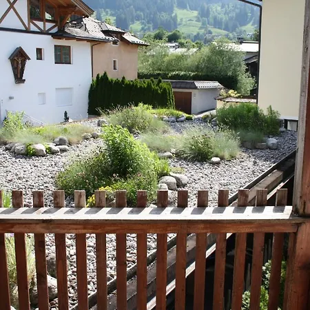 Am Schloss Apartment *