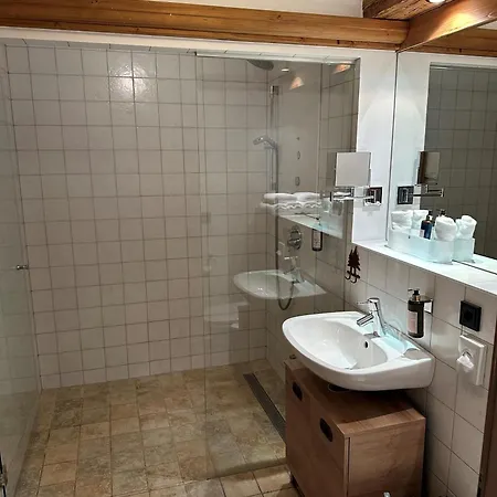 Am Schloss * Κίτσμπουελ