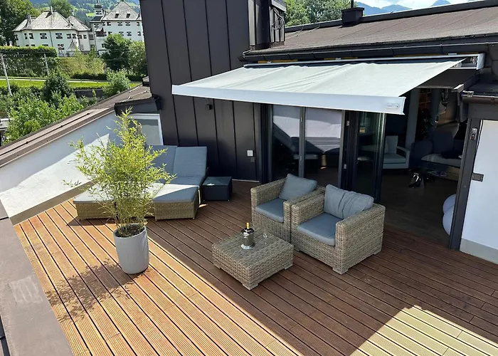 Am Schloss 키츠부헬