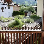 Am Schloss Apartment *