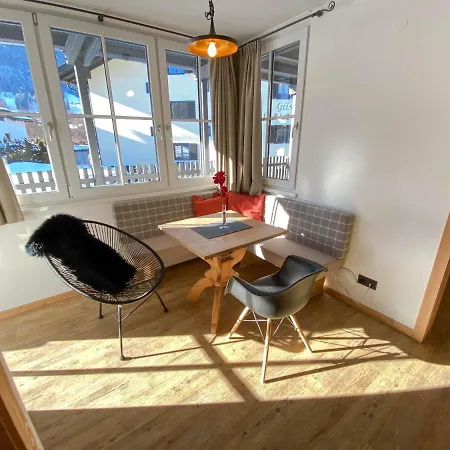 Am Schloss Apartman Kitzbühel