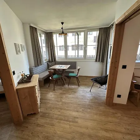 Am Schloss Apartman Kitzbühel